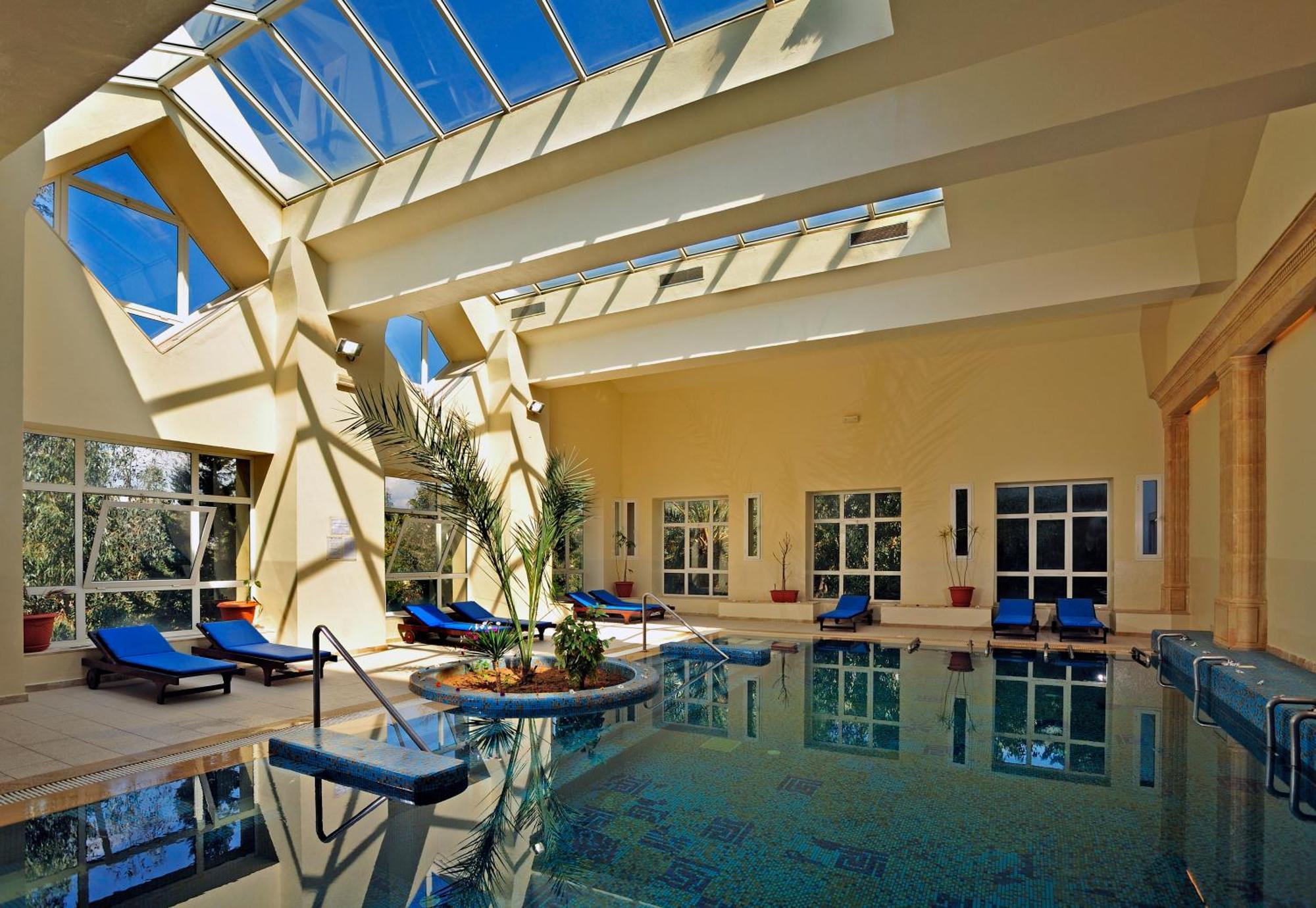 Medina Belisaire And Thalasso