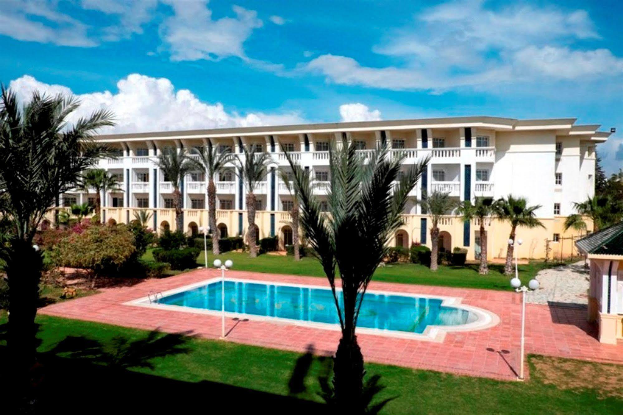 Medina Belisaire And Thalasso